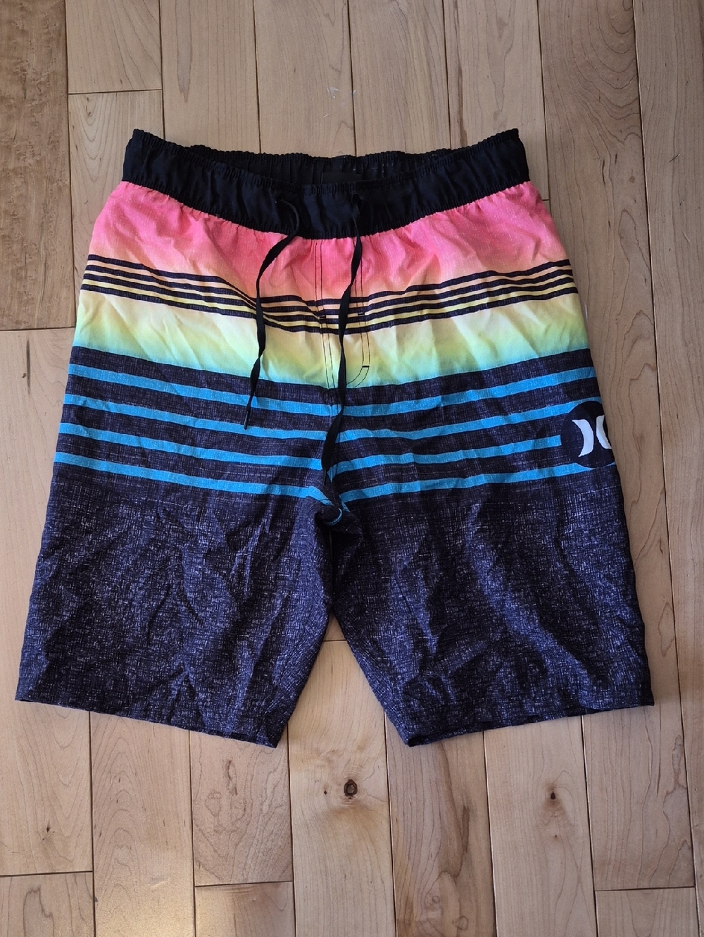 Boys Size 14/16 Hurley Striped Lined Shorts